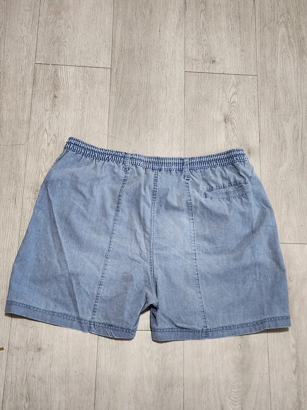 ​Vintage  Retro Fashion 80s Royal Light Wash Denim Pleated Shorts Medium